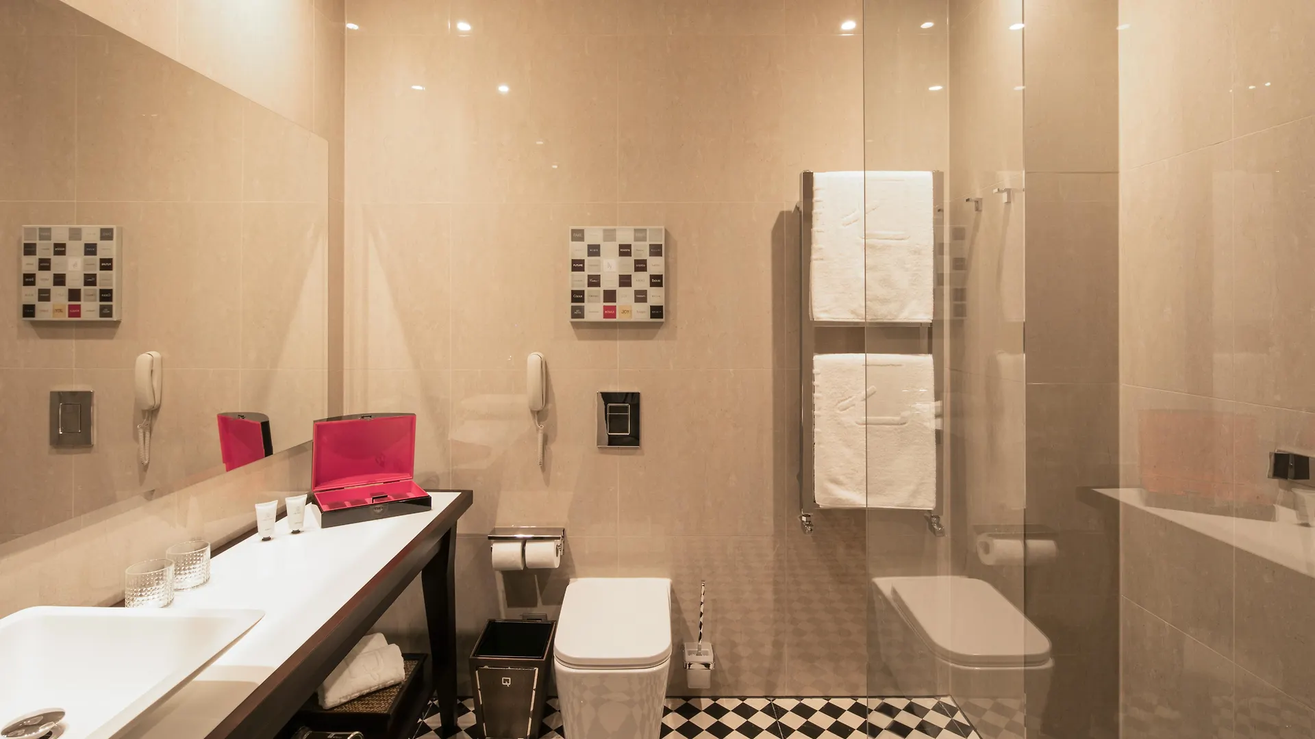 Quentin Prague Hotel