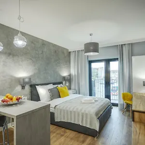 https://rajska-by-pi-apartments.krakowhotelspoland.com