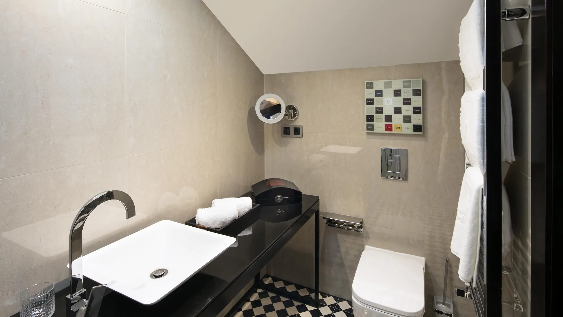 Quentin Prague Hotel